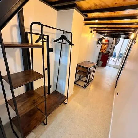 Precioso Estudio Con Terraza En Florida E1 * הוספיטלט דה יוברגאט